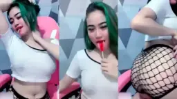 Coklat Mei Yien Meleleh Basah Di Mulut