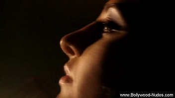 Tarian India Yang Menggoda Dilarang Dimainkan