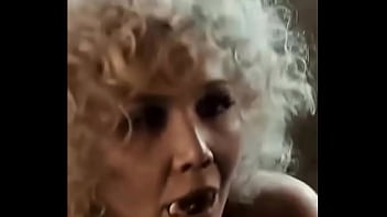 Desi Yang Menggoda Dengan Mulutnya Yang Mahir