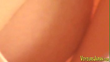 Mata Pengintai Mengintip Payudara Samping Gadis Asia