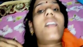 Istri Desi Yang Memuaskan Suami Dengan Lubang Pantatnya