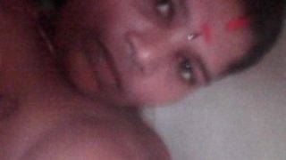 Tampilan Mesum Bibir Mulus Tante India