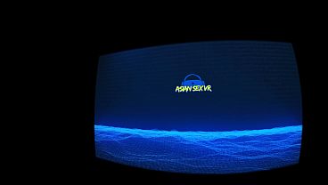 Gadis Thailand Montok Menggoyangkan Pantatnya Sambil Menghisap Dan Menunggangi Penis