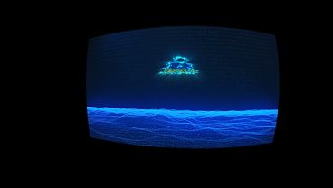 Adik Tiri Thailand Yang Taat Mengisap Kontol Besarku