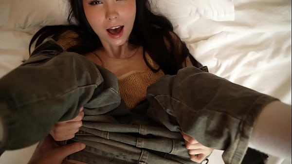 Gadis Asia Malu-malu Sebelum Berhubungan Intim Sepulang Sekolah.