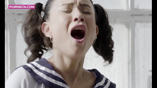 Ledakan Orgasme Squirting Hardcore Dari Cosplayer Jepang Remaja, Rambut Cokelat Dan Kuncir Kuda Basahi Sofa