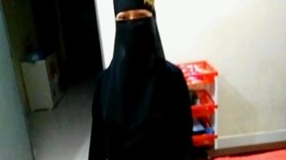 Gadis Hijabi Jalang Digoyang Kencang Kekasihnya Dalam Adegan Mesum Pakistan