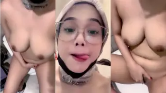 Ica Berjilbab, Cantiknya Menggoda Hingga Viral