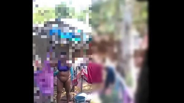भारतीय देसी मोटे नितंबों वाली सुंदरी