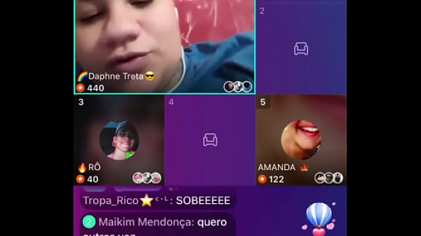 Tetesan Manis Daphne Menggoda Di Layar