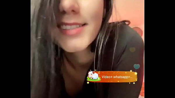 Kecantikan Vale Yang Menggoda – Nipple Slip Dan Goyangan Hot Di Bigo Live