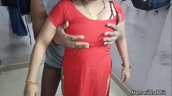 Birahi Membara, Bhabhi Tersepona Menggoda Devar Dalam Adegan Panas