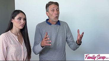 Ranjang Bergoyang: Ashley Wolf Dan Destiny Cruz Berebut Sperma Panas Di Lubang Basah