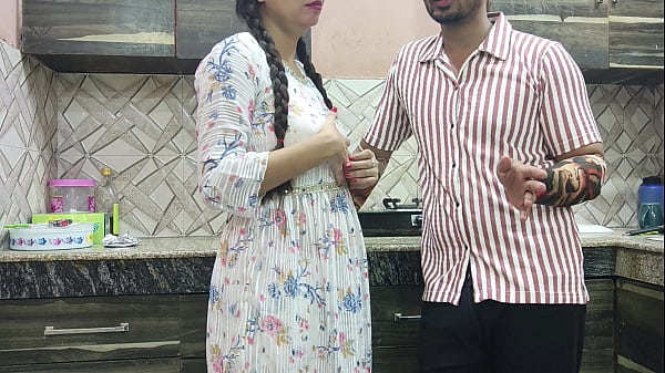 Desi Jija Sali Bhabhi Panas Di Dapur, Nafsu Liar Dengan Ocehan Mesum Hindi Yang Bikin Greget