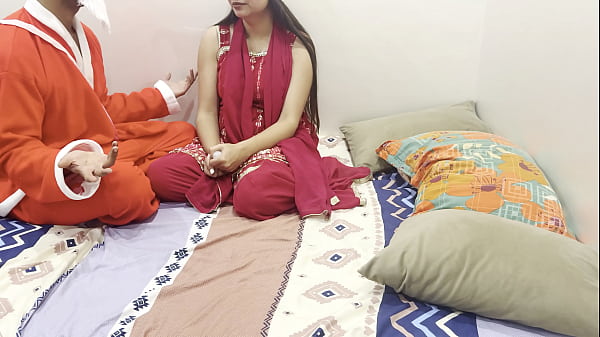 Video Porno Terpanas Tahun Baru 2026: Adegan Mesum Dengan Bisikan Kotor Dalam Roleplay Hindi, Saara Bhabhi Menggairahkan Dan Bikin Horny Bareng Santa