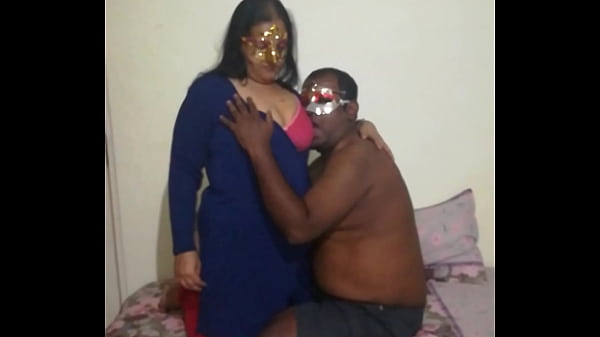 Pasangan Tamil India Nikmatin Ranjang Di Rumah Sendiri