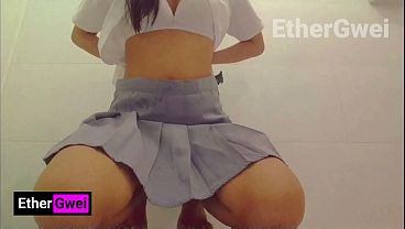 Binibining Estudyanteng Pinay, Nagpabugso Ng Maraming Ulit Sa Kanyang Basang Pekpek