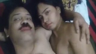 Janji Manis Untuk Gadis Desi Dan Rekaman Telanjangnya Yang Menggoda