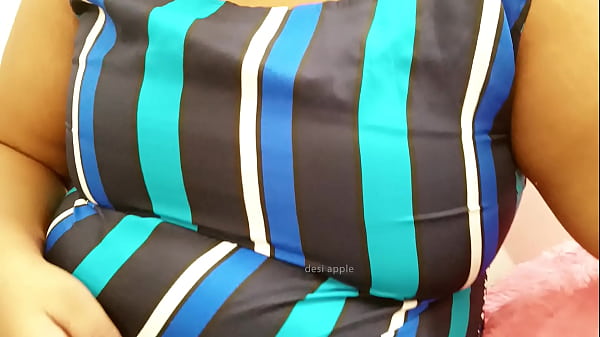 Gadis Cam Desi Dengan Payudara Seksi Menggoda