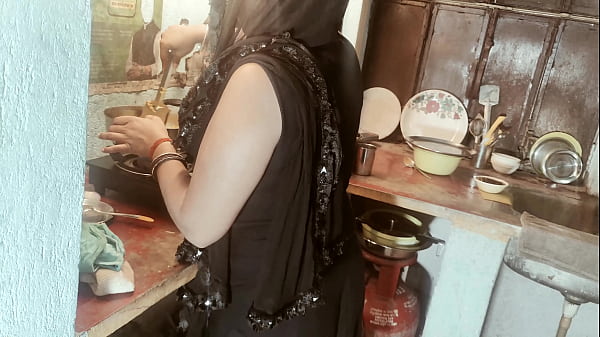 भाभी की गर्म गांड को चोदते हुए मजेदार हिंदी ऑडियो
