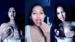 Via Joget Panas Remas-remas Tokeknya Sampe Ngerintih