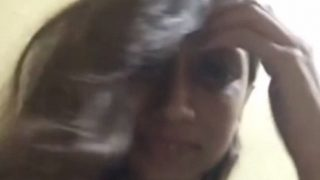Video Cewek Kuliahan India Polos Buka Baju Di Kamar