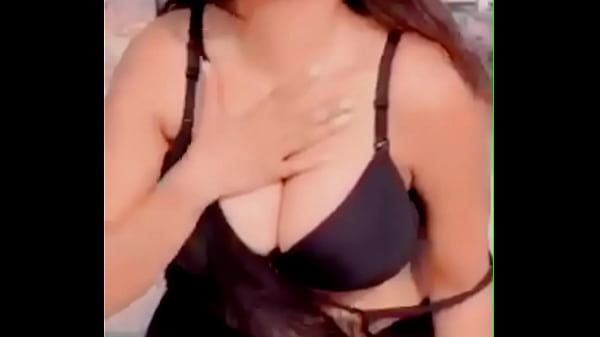 Gadis India Seksi Yang Bikin Panas