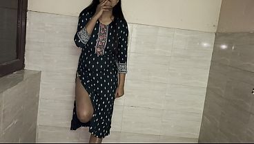 Devar Ngejer Bhabhi Lagi Ngerokok Sendirian, Bhabhi India Tiap Hari Dientot Dubur Sama Memeknya Sama Devar