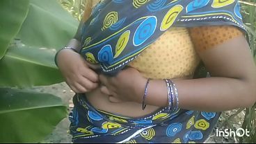 Tante Rumah Tangga India Mesum Di Luar Ruangan