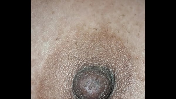 Desi Cewek Montok, Pentilnya Kelihatan Jelas, Bikin Ngiler.