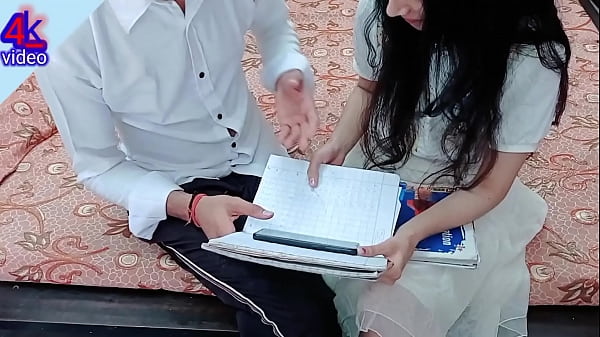 Mahasiswa India Bercinta Desi Dengan Bahasa Hindi Yang Jelas