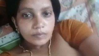 Dada Gede Mallu Aunty, Montok Banget Bikin Ngiler
