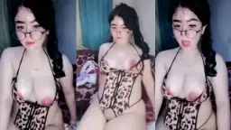 Ngentot Sama Kucing Yang Putingnya Mancung Banget Bikin Makin Pengen