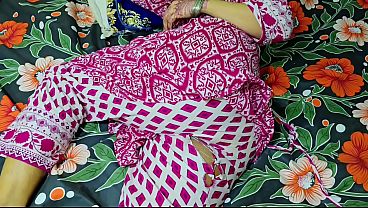 Ibu Tiri Celana Robek, Anak Tiri Ngewe Memeknya Sampai Pantat Bundar Mulus.