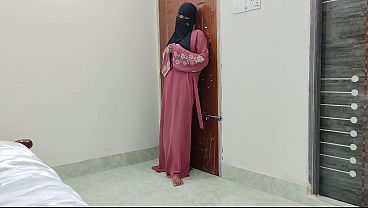 Malu-malu Tapi Pengen Ngewe, Hijab India Pertama Kali Dihajar Kontol Di Hotel.