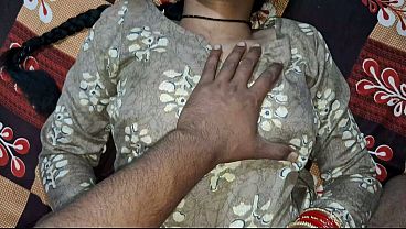 Bhabhi Desi Ngentotin Kontol Adik Ipar, Digenjot Sampe Meringis.