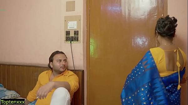 Desi Kampung Bhabhi, Malam Sepi, Dada Montok Menggoda