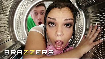 Tonton Nih! Para Cewek Binal Di Situasi Macet Bikin Nge-seks Panas, Bintang-bintang Gede Brazzers Pada Mainin Kontol Sampai Crot!
