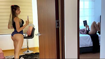 Ibu Mertua Seksi Ketahuan Sange Sambil Mainin Diri Sendiri Denger Erangan Dari Kamar Sebelah!