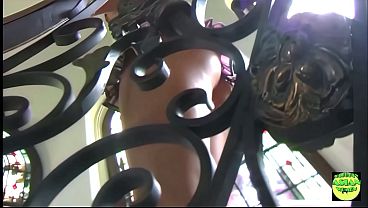 Cewek Asia Lugu Pakai Stoking Buat Ngegoda Pria Hot Dengan Kontol Besar Yang Keras