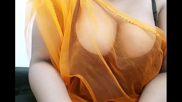 Desi Cewek Lagi Digebukin, Ngerengek Minta Lebih