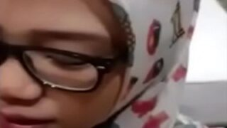 Gadis Muslim Mengecap Maninya Sperma Di Video Seks Bangladesh