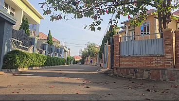Astaga Ibu Arab Ngebetin Memek Di Luar Rumah Deket Jalan Sampe Basah