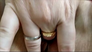 Tontonan Kontol-memek Paling Vulgar Dari Pelacur Kamera Tua Rusia Yang Terkenal Banget