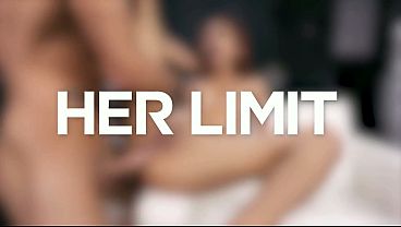 Cewek Asia Langsing Pake Lingerie Pink, Diminyaki, Dicocol Sampe Meraung