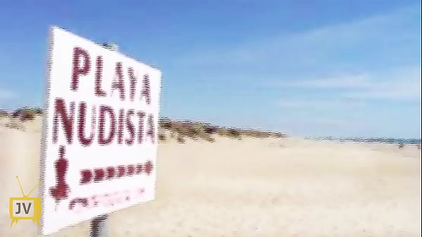 Di Pantai Nudis Bareng Keluarga, Sensasi Liar Penuh Nafsu