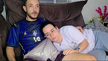 Kakak Tiri Digoda Abang Tiri Pas Nonton Bola Brasil, Makin Panas Makin Liar.