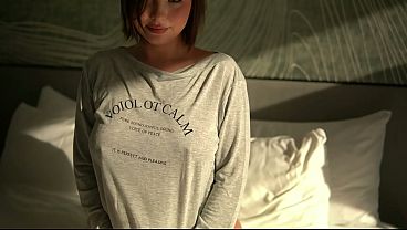 Ngentot Memek Mungil Cina Dihajar Kontol Keras Sampai Tembus